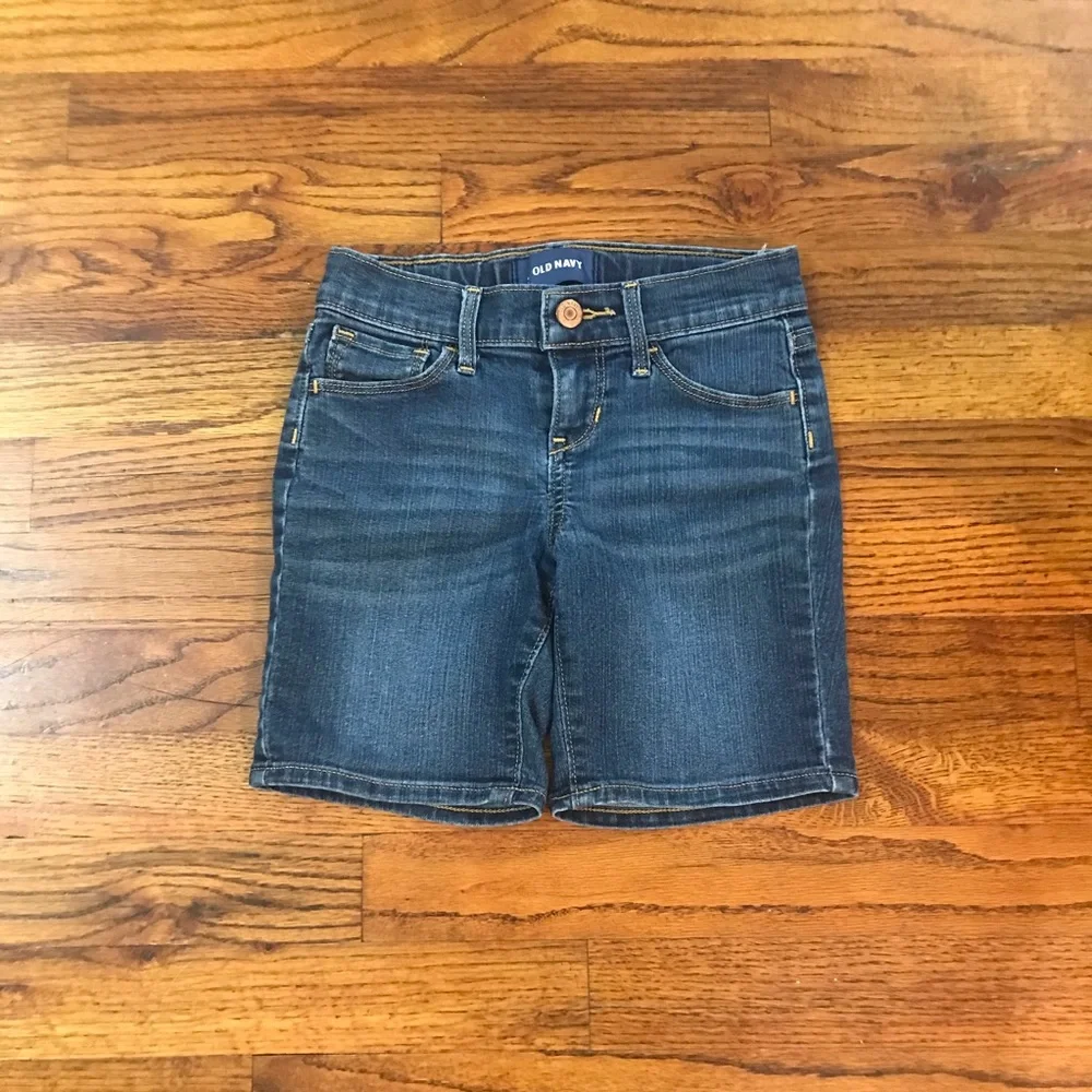 Old Navy Denim Blue Jean Shorts School Uniform Bottoms Girls Small 6 / 7 Regular